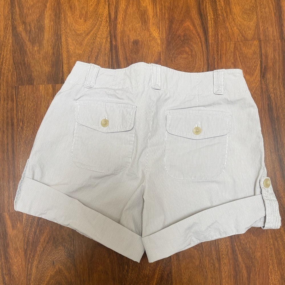🩵 GAP Blue White Striped Cuffed Shorts Juniors Size 1 - Picture 5 of 8